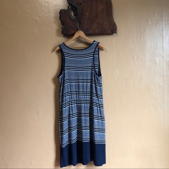 Olive and Oak - Picture 3 of 8